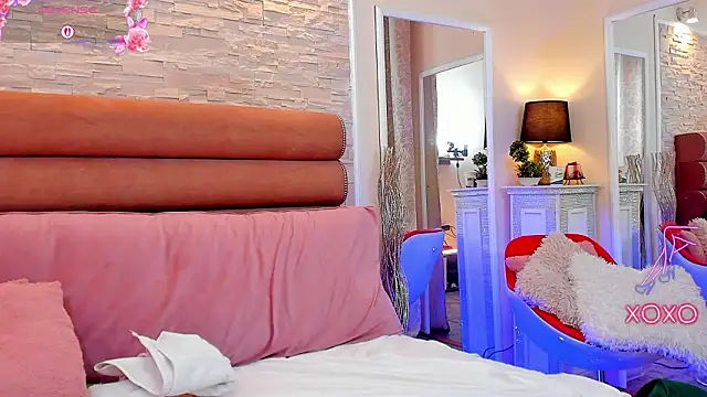 Snapshot of ArianaCroft chatting on March 2026 07:55:02 AM ArianaCroft online show from March 2026 07:55:02 AM