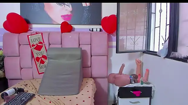 Snapshot of RoxetteMature chatting on February 2025 05:40:01 PM RoxetteMature online show from February 2025 05:40:01 PM