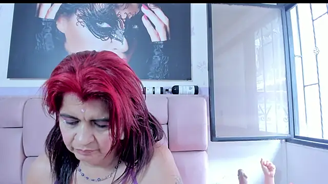 Snapshot of RoxetteMature chatting on March 2025 06:01:02 PM RoxetteMature online show from March 2025 06:01:02 PM