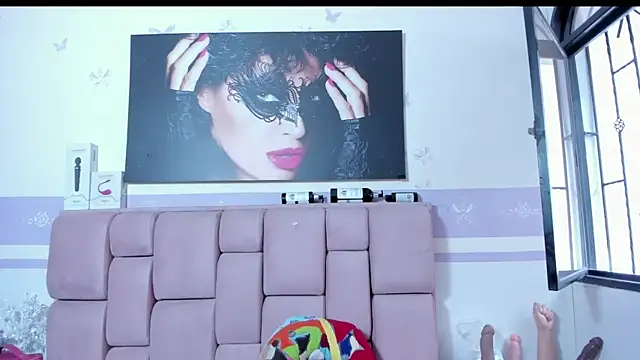 Snapshot of RoxetteMature chatting on March 2025 05:54:02 PM RoxetteMature online show from March 2025 05:54:02 PM