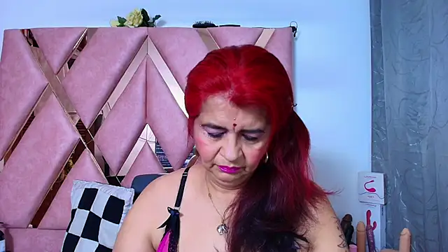 Snapshot of RoxetteMature chatting on July 2026 12:03:01 PM RoxetteMature online show from July 2026 12:03:01 PM