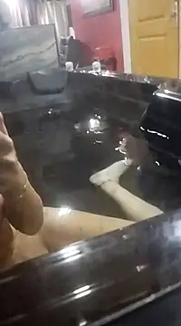 Snapshot of Mayer_09 chatting on December 2024 03:24:01 AM Mayer 09 online show from December 2024 03:24:01 AM