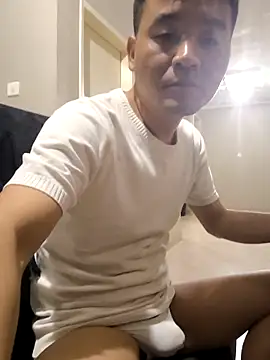 kisstoyousoon2024 online show from October 2025 06:25:02 PM