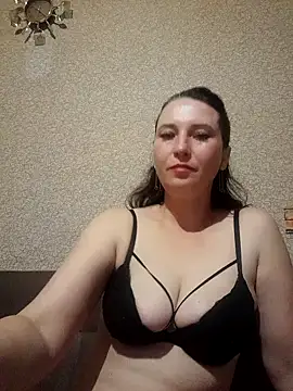 MriaLove31 online show from October 2025 07:32:02 PM