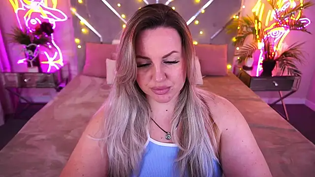 KiraCandyS online show from April 2026 08:10:01 PM