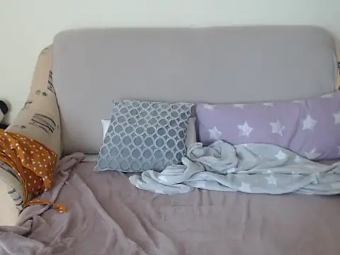 Snapshot of Emmatoo chatting on February 2026 10:00:02 AM Emmatoo online show from February 2026 10:00:02 AM