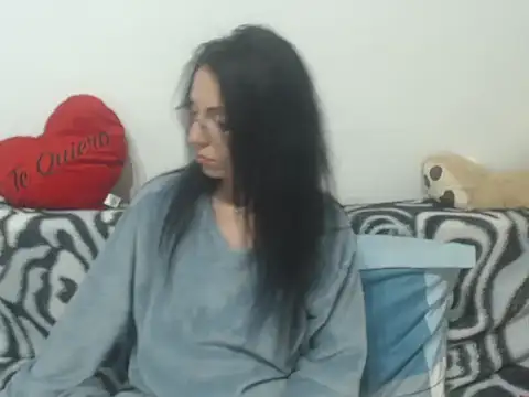 Emmatoo online show from April 2026 12:35:02 AM