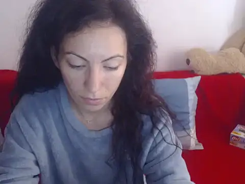 Emmatoo online show from May 2026 12:10:01 PM