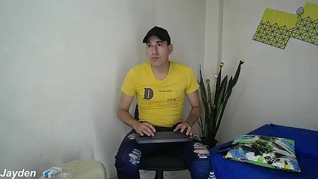 Snapshot of jayydenandjacob chatting on October 2025 07:14:01 PM jayydenandjacob online show from October 2025 07:14:01 PM