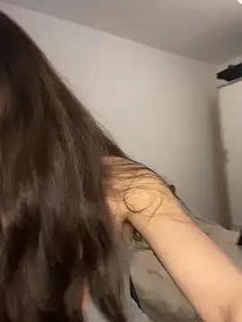 Snapshot of Eyline chatting on March 2026 12:33:02 PM Eyline online show from March 2026 12:33:02 PM