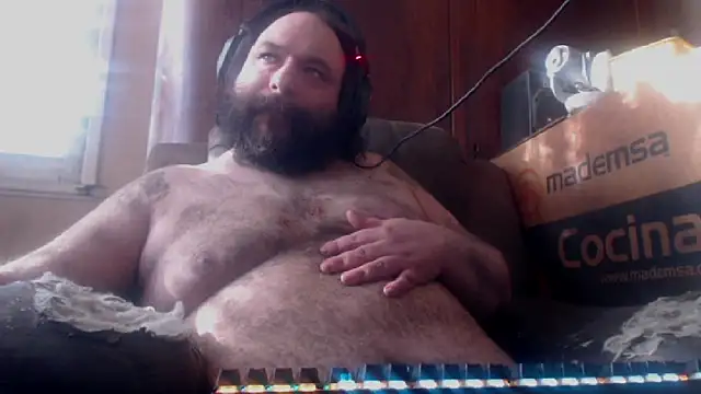 Snapshot of hairyhulk chatting on October 2025 09:17:02 PM hairyhulk online show from October 2025 09:17:02 PM