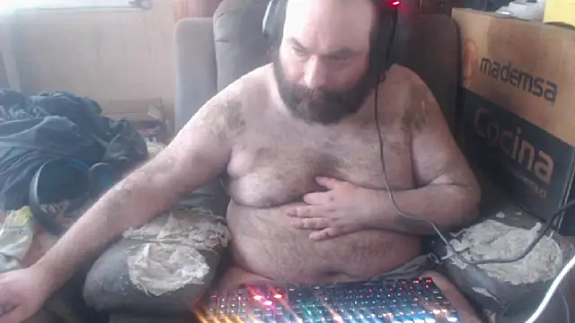 Snapshot of hairyhulk chatting on October 2025 02:19:01 PM hairyhulk online show from October 2025 02:19:01 PM