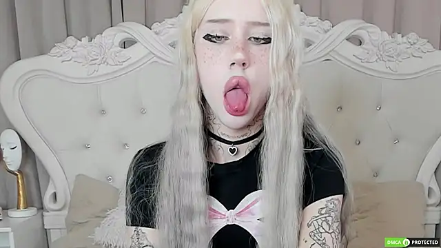 Snapshot of Joy_Barker chatting on November 2025 04:11:02 AM Joy Barker online show from November 2025 04:11:02 AM