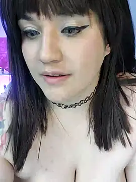 Snapshot of ItsNaiixa chatting on December 2024 11:25:02 PM ItsNaiixa online show from December 2024 11:25:02 PM