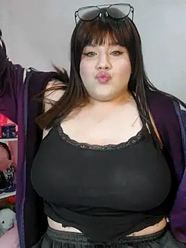 Snapshot of ItsNaiixa chatting on October 2025 10:41:01 PM ItsNaiixa online show from October 2025 10:41:01 PM