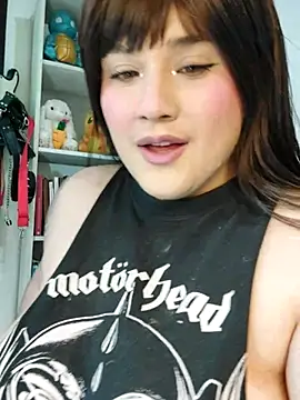 Snapshot of ItsNaiixa chatting on February 2026 10:02:02 PM ItsNaiixa online show from February 2026 10:02:02 PM