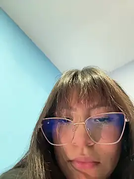 Snapshot of Lily_candy_X chatting on March 2025 04:04:01 AM Lily candy X online show from March 2025 04:04:01 AM