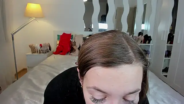 Snapshot of KateRedgar chatting on February 2025 01:49:02 PM KateRedgar online show from February 2025 01:49:02 PM