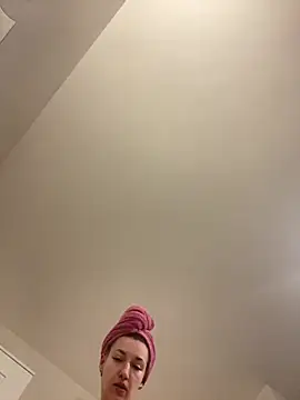 Snapshot of KateRedgar chatting on March 2025 09:44:02 AM KateRedgar online show from March 2025 09:44:02 AM