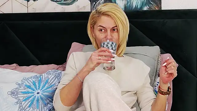 Snapshot of tanyagrey chatting on February 2026 06:59:02 AM tanyagrey online show from February 2026 06:59:02 AM