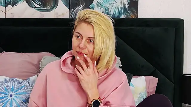 Snapshot of tanyagrey chatting on February 2026 02:07:02 PM tanyagrey online show from February 2026 02:07:02 PM