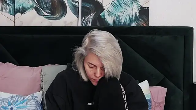 Snapshot of tanyagrey chatting on March 2026 07:15:01 AM tanyagrey online show from March 2026 07:15:01 AM