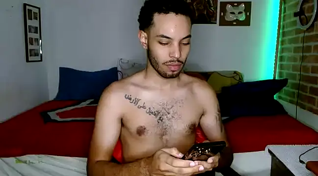 Snapshot of colinbrown chatting on February 2025 01:55:02 AM colinbrown online show from February 2025 01:55:02 AM