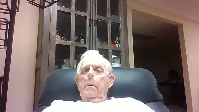 bootlegmanz online show from January 2026 05:38:02 PM