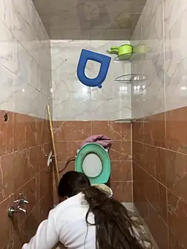 Snapshot of Marewa12 chatting on November 2025 08:20:01 PM Marewa12 online show from November 2025 08:20:01 PM