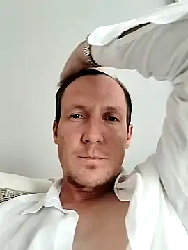 Snapshot of TheSouthernKing chatting on December 2024 12:03:01 PM TheSouthernKing online show from December 2024 12:03:01 PM