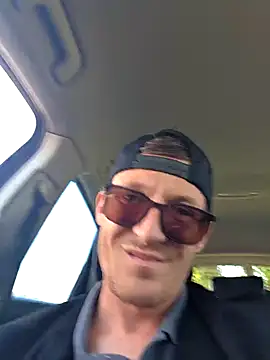 Snapshot of TheSouthernKing chatting on October 2025 09:29:02 AM TheSouthernKing online show from October 2025 09:29:02 AM