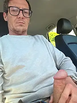 Snapshot of TheSouthernKing chatting on October 2025 10:25:01 AM TheSouthernKing online show from October 2025 10:25:01 AM