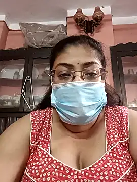 Snapshot of LAVERNIYA_ chatting on December 2024 10:37:02 AM LAVERNIYA online show from December 2024 10:37:02 AM