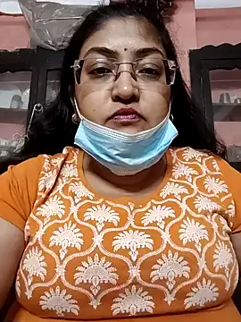 Snapshot of LAVERNIYA_ chatting on December 2024 01:38:02 PM LAVERNIYA online show from December 2024 01:38:02 PM