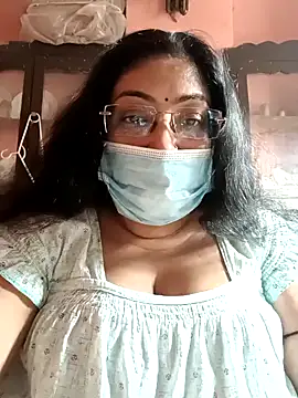 Snapshot of LAVERNIYA_ chatting on January 2025 09:04:02 AM LAVERNIYA online show from January 2025 09:04:02 AM