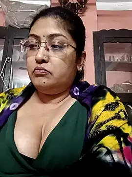 Snapshot of LAVERNIYA_ chatting on January 2025 07:05:01 PM LAVERNIYA online show from January 2025 07:05:01 PM