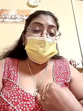 Snapshot of LAVERNIYA_ chatting on January 2025 09:45:01 AM LAVERNIYA online show from January 2025 09:45:01 AM