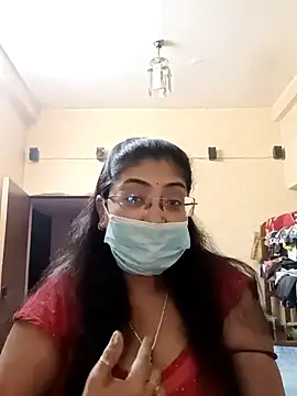 Snapshot of LAVERNIYA_ chatting on January 2025 08:07:01 PM LAVERNIYA online show from January 2025 08:07:01 PM