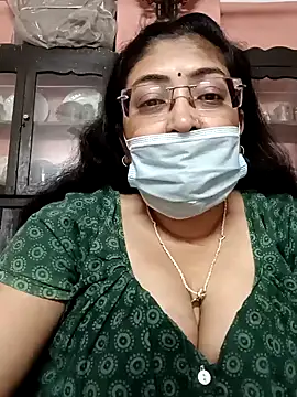 Snapshot of LAVERNIYA_ chatting on February 2025 01:19:02 PM LAVERNIYA online show from February 2025 01:19:02 PM