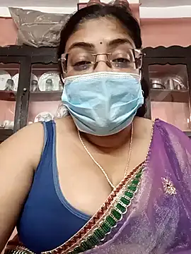 Snapshot of LAVERNIYA_ chatting on March 2025 10:34:02 AM LAVERNIYA online show from March 2025 10:34:02 AM