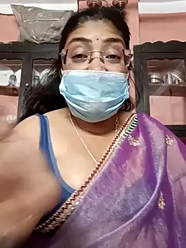 Snapshot of LAVERNIYA_ chatting on March 2025 01:40:02 PM LAVERNIYA online show from March 2025 01:40:02 PM