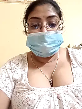 Snapshot of LAVERNIYA_ chatting on March 2025 03:07:01 PM LAVERNIYA online show from March 2025 03:07:01 PM