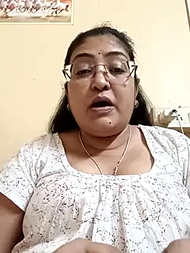 Snapshot of LAVERNIYA_ chatting on March 2025 10:13:02 AM LAVERNIYA online show from March 2025 10:13:02 AM