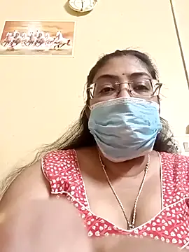 Snapshot of LAVERNIYA_ chatting on March 2025 12:34:01 PM LAVERNIYA online show from March 2025 12:34:01 PM