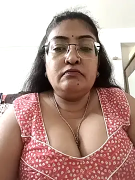 Snapshot of LAVERNIYA_ chatting on September 2025 10:05:01 AM LAVERNIYA online show from September 2025 10:05:01 AM