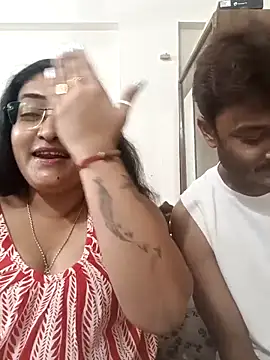 Snapshot of LAVERNIYA_ chatting on October 2025 10:58:02 AM LAVERNIYA online show from October 2025 10:58:02 AM