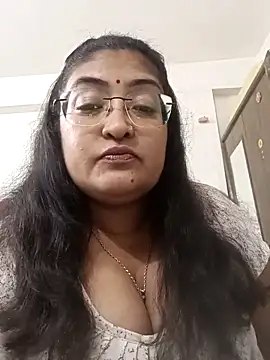 Snapshot of LAVERNIYA_ chatting on October 2025 12:50:01 PM LAVERNIYA online show from October 2025 12:50:01 PM