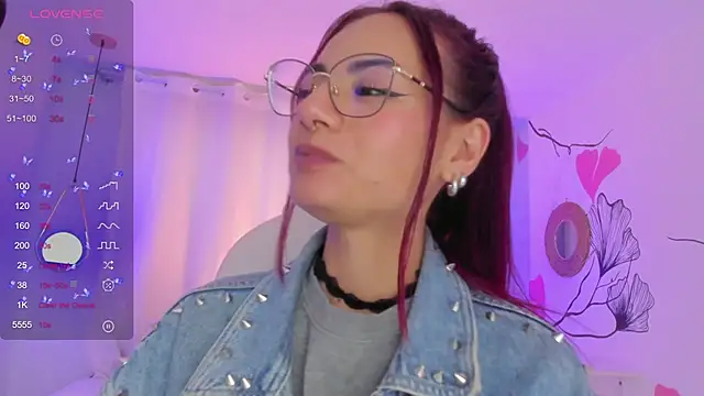 Snapshot of sophiecherry_ chatting on January 2025 09:25:01 PM sophiecherry online show from January 2025 09:25:01 PM