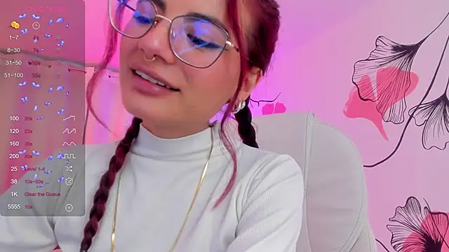Snapshot of sophiecherry_ chatting on January 2025 09:17:01 PM sophiecherry online show from January 2025 09:17:01 PM