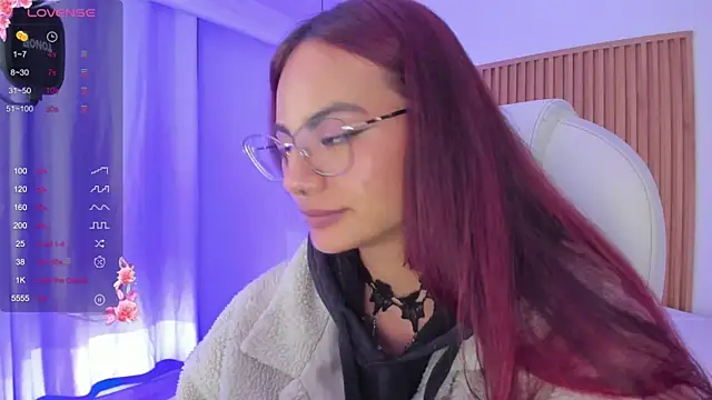 Snapshot of sophiecherry_ chatting on February 2025 04:47:01 AM sophiecherry online show from February 2025 04:47:01 AM